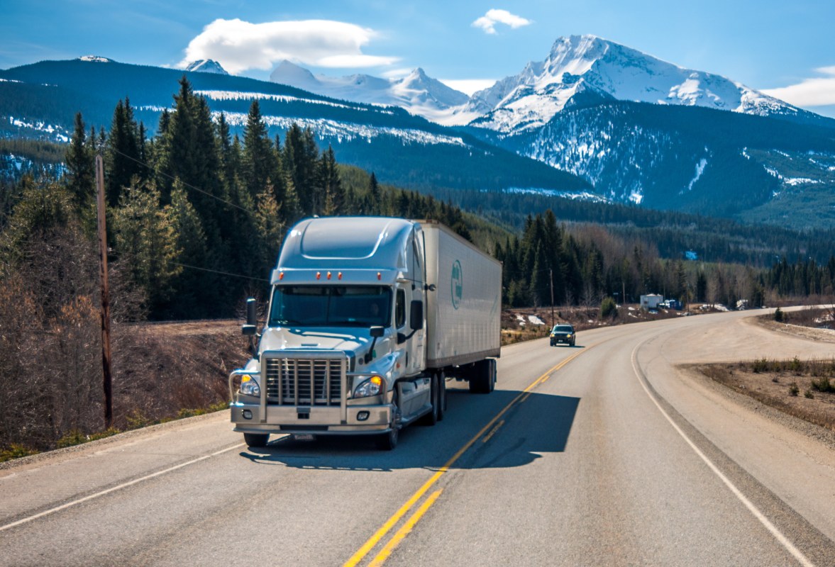 photo of Idaho governor approves hemp transportation across state image